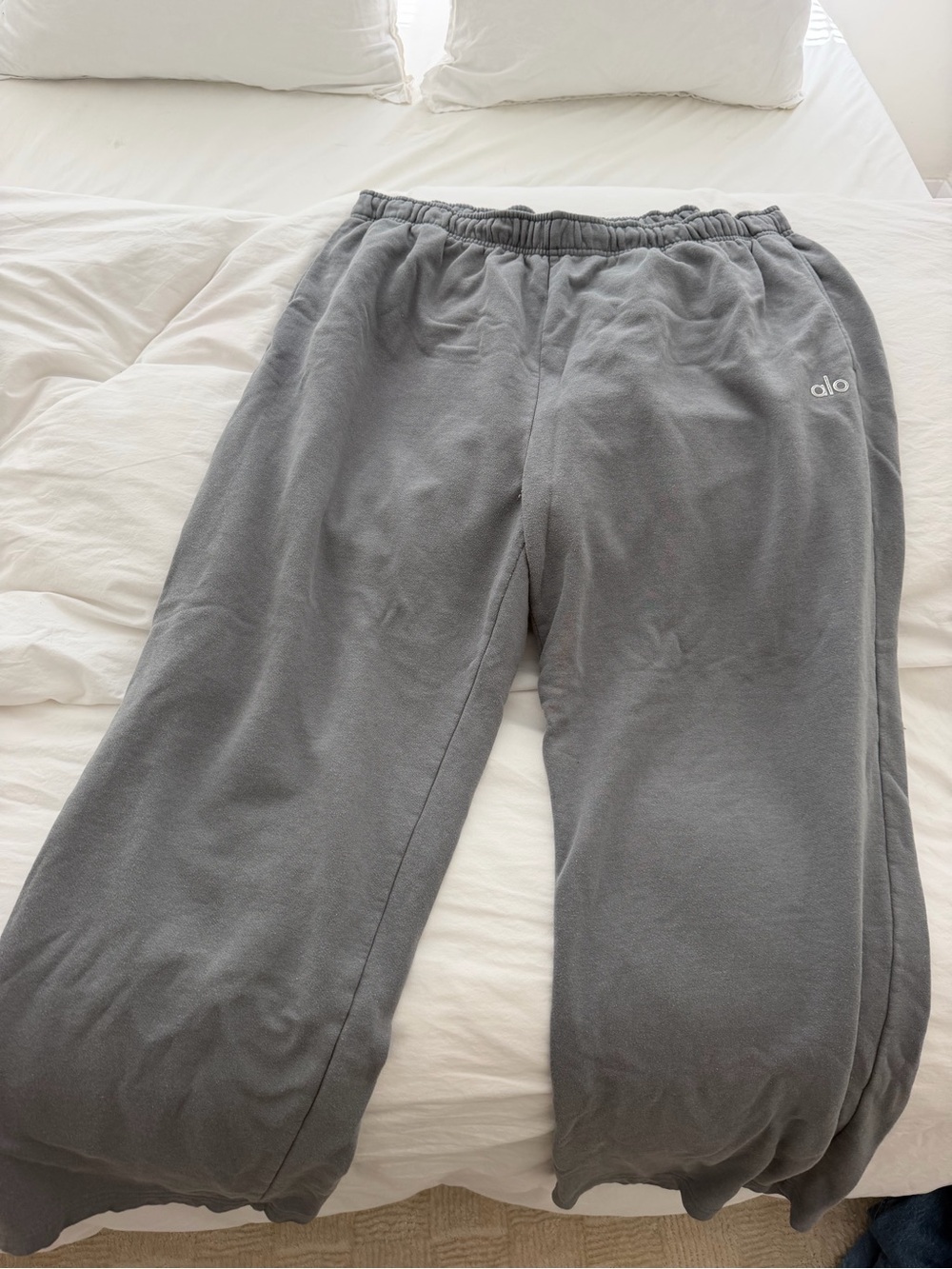 ALO Accolade Straight Leg Sweatpant